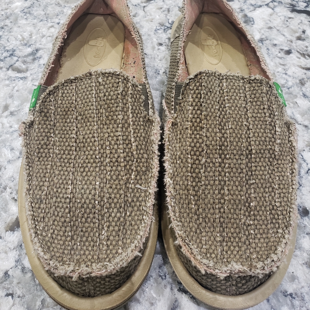 Sanuk Slip on Shoes / Size 7